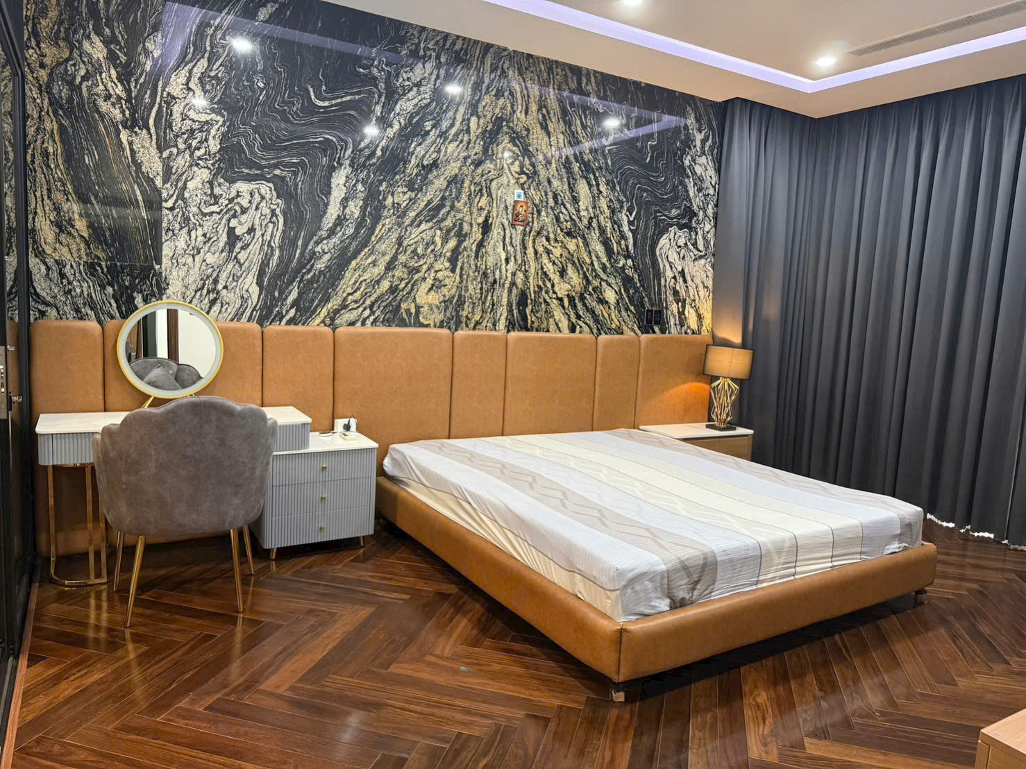 Cần bán Biệt thự Quận 9, Hồ Chí Minh, Diện tích 530m², Giá 63 Tỷ 2