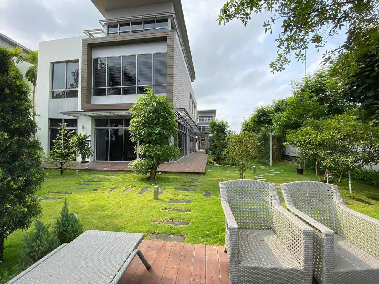 Cần bán Biệt thự Quận 9, Hồ Chí Minh, Diện tích 530m², Giá 63 Tỷ