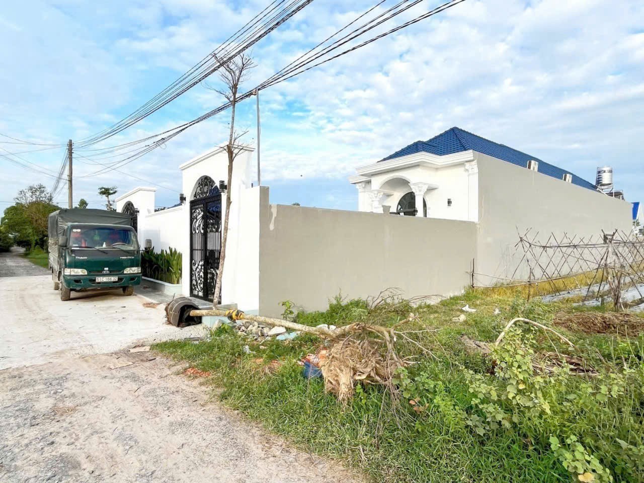 Nhà vườn siêu đẹp ở xã Mỹ Hạnh Bắc , Đức Hòa tdt 1000m2 ( 400m2 thổ) 4pn , 2wc giá 8 tỷ