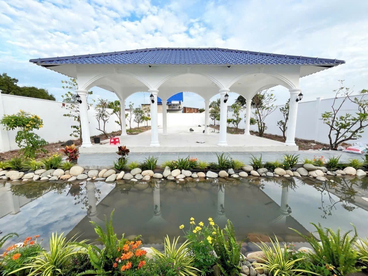 Nhà vườn siêu đẹp ở xã Mỹ Hạnh Bắc , Đức Hòa tdt 1000m2 ( 400m2 thổ) 4pn , 2wc giá 8 tỷ 6