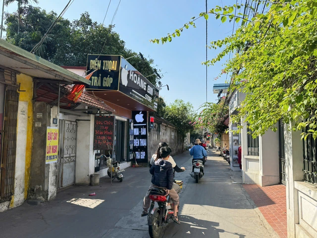 Bán 75m2 đất sổ đỏ chính chủ TDP số 6, TT Quang Minh - Ngay sát KCN - Giá 3,1 tỷ