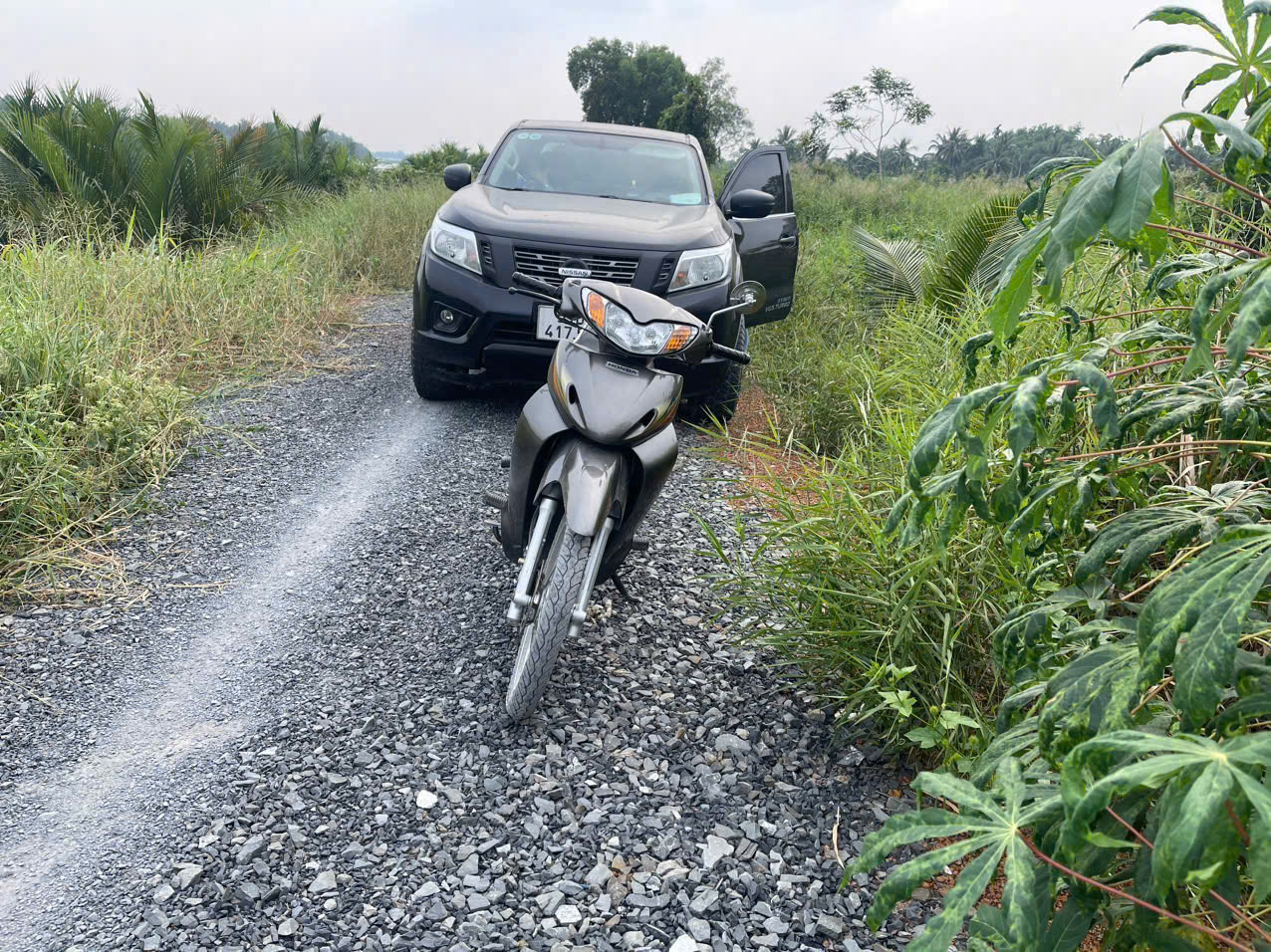 Bán đất mt sông Vàm Cỏ Đông , xã Thạnh Lợi tdt 2833m2 ( có 300m2 thổ ) giá 5,3 tỷ 7