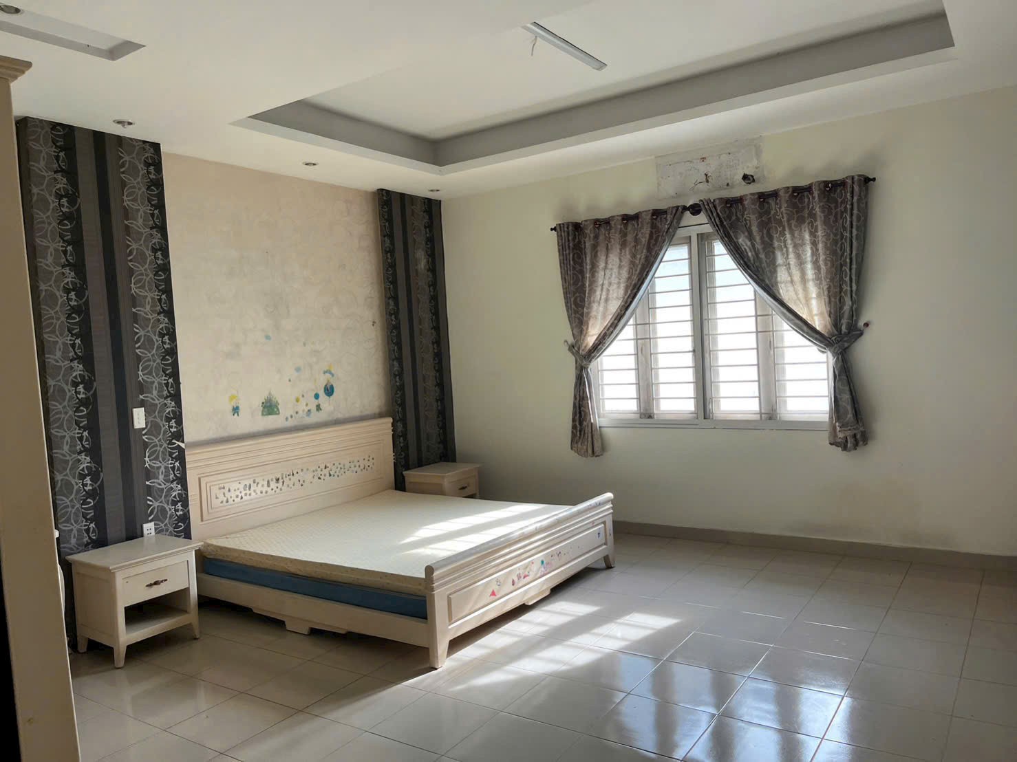 Cho thuê Nhà mặt tiền Phường Phước Long B, Quận 9, Diện tích 132m², Giá Thương lượng 3