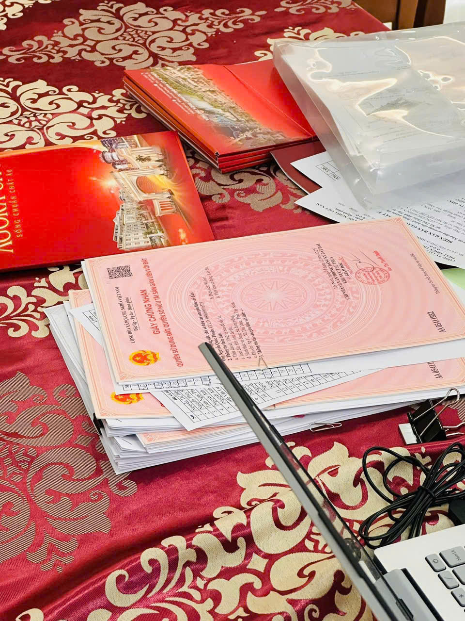 Độc nhất 1 nền biệt thự 10x16m mặt tiền 12m, full thổ full sổ: 3 tỷ 2(VAT). Vũ 0823900266 5