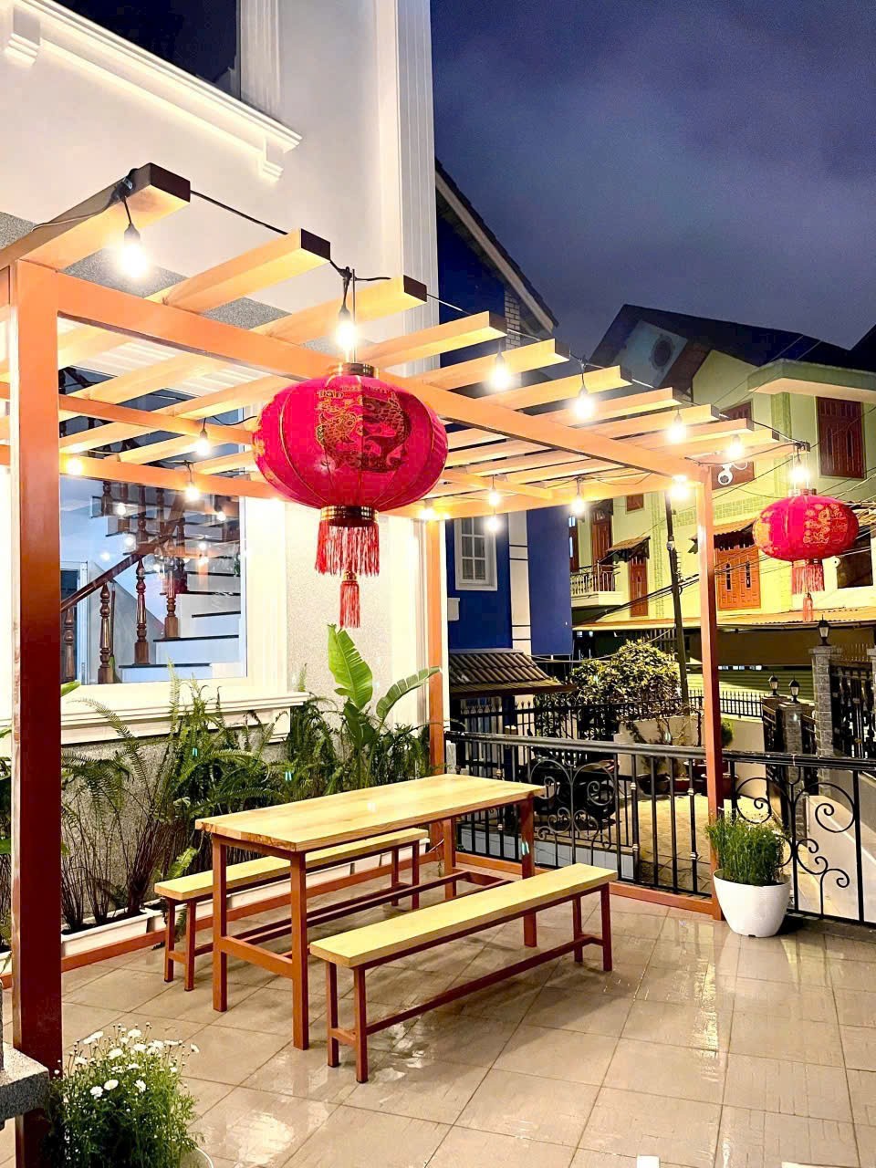 Cho thuê Villa gần Hồ Xuân Hương 7 phòng đường Hà Huy Tập P3 Đà Lạt giá 23tr 2