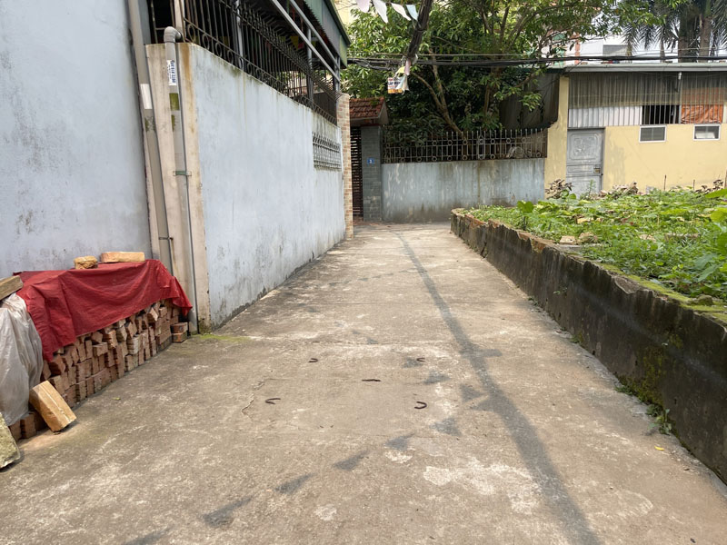 Cần bán 55,1m2 đất ngõ 321 Phúc Lợi, cách đường ô tô 20m, cách 40m ra đường ô tô đỗ 4