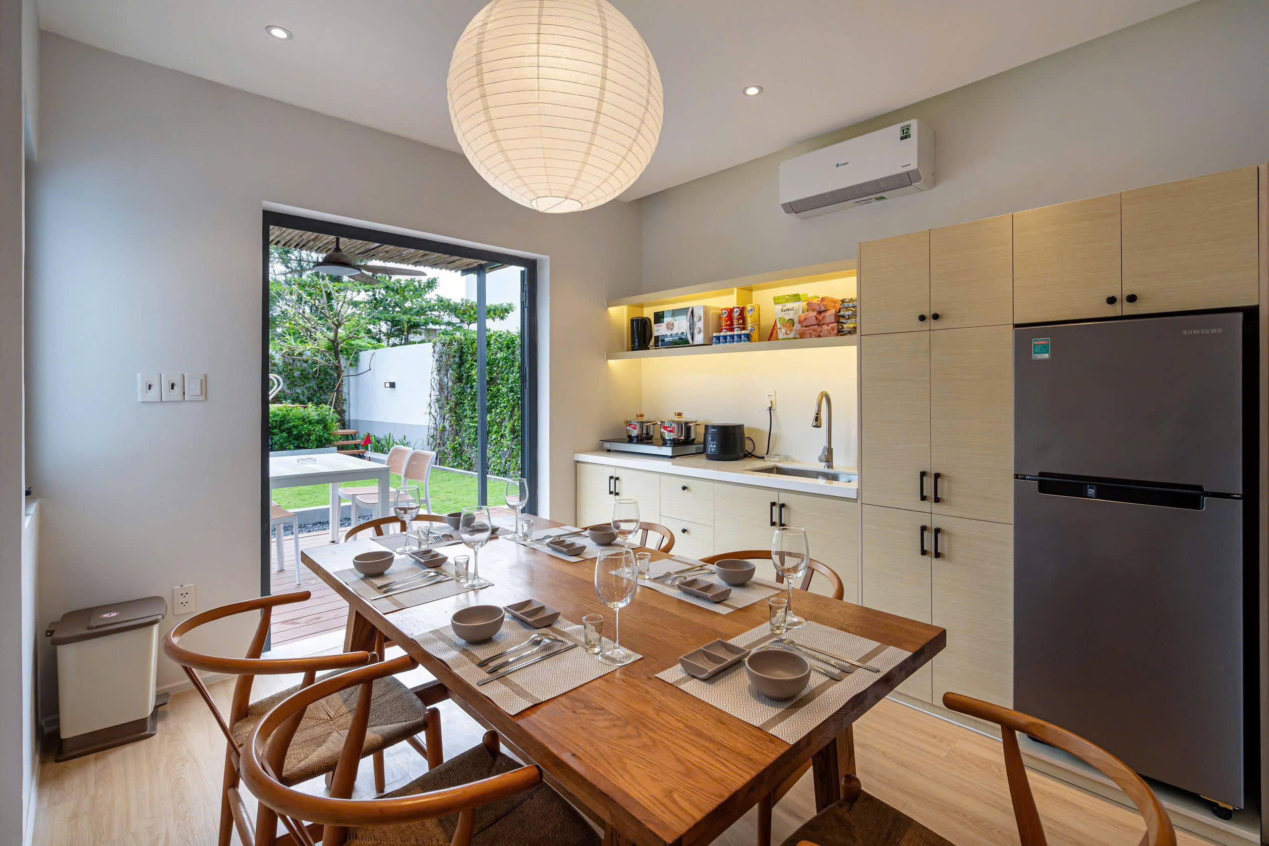 Cho thuê Biệt thự Quận 2, Hồ Chí Minh, Diện tích 200m², Giá Thương lượng 10