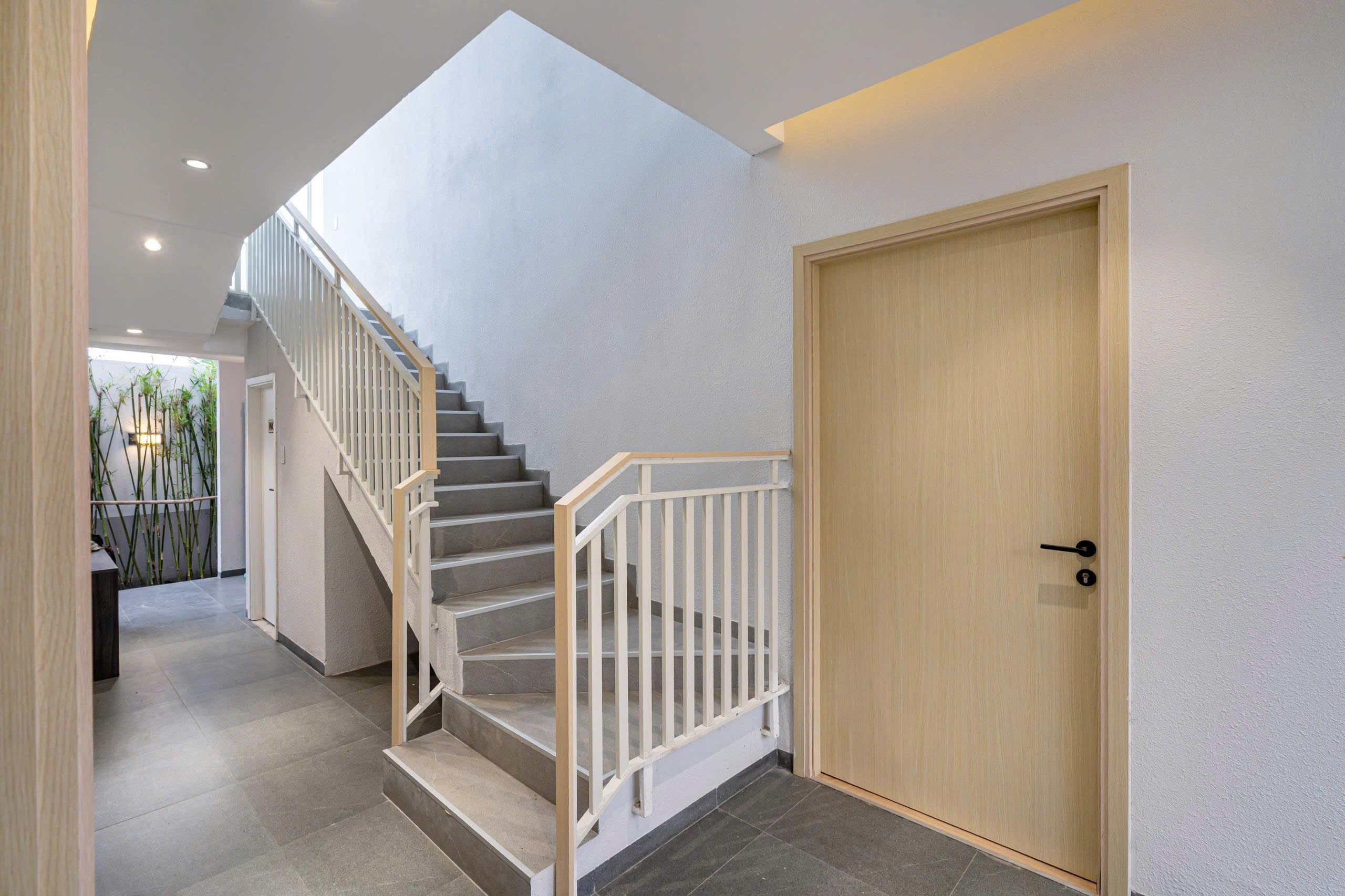 Cho thuê Biệt thự Quận 2, Hồ Chí Minh, Diện tích 200m², Giá Thương lượng 5