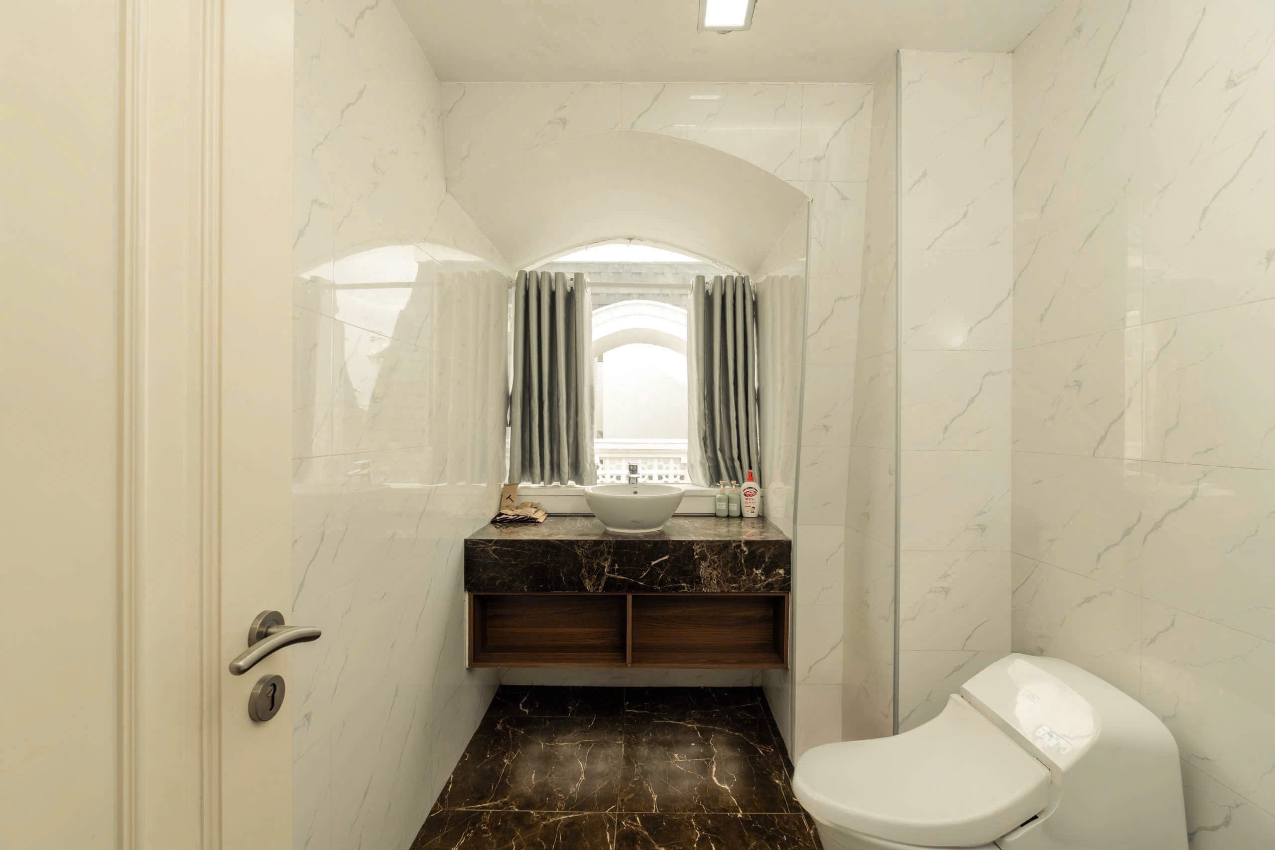 Cho thuê Biệt thự Phường Thạnh Mỹ Lợi, Quận 2, Diện tích 1400m², Giá Thương lượng 3