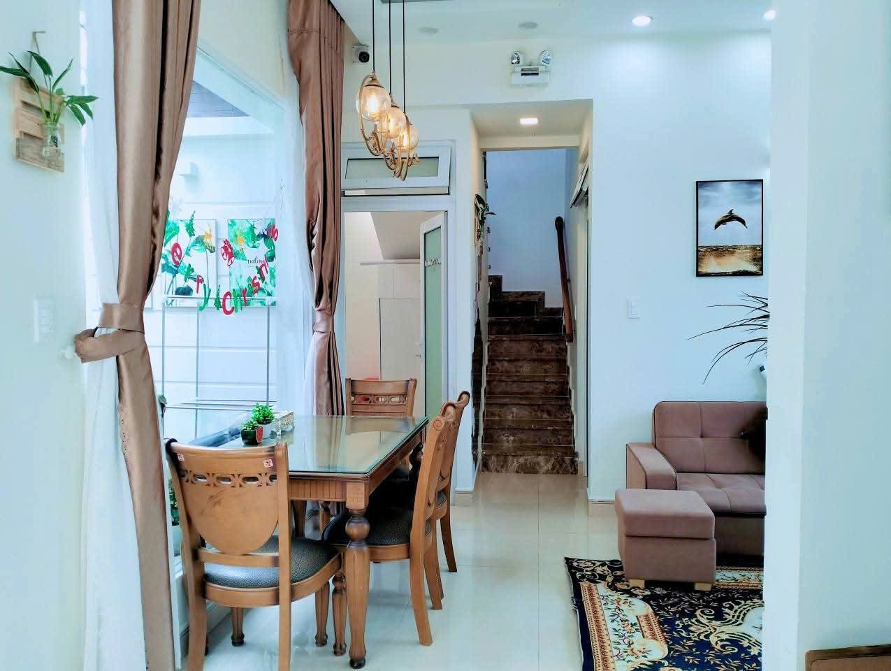 Cho thuê nhà nguyên căn 3 phòng Nguyễn Lương Bằng phường 2 Đà Lạt giá 10 triệu 5