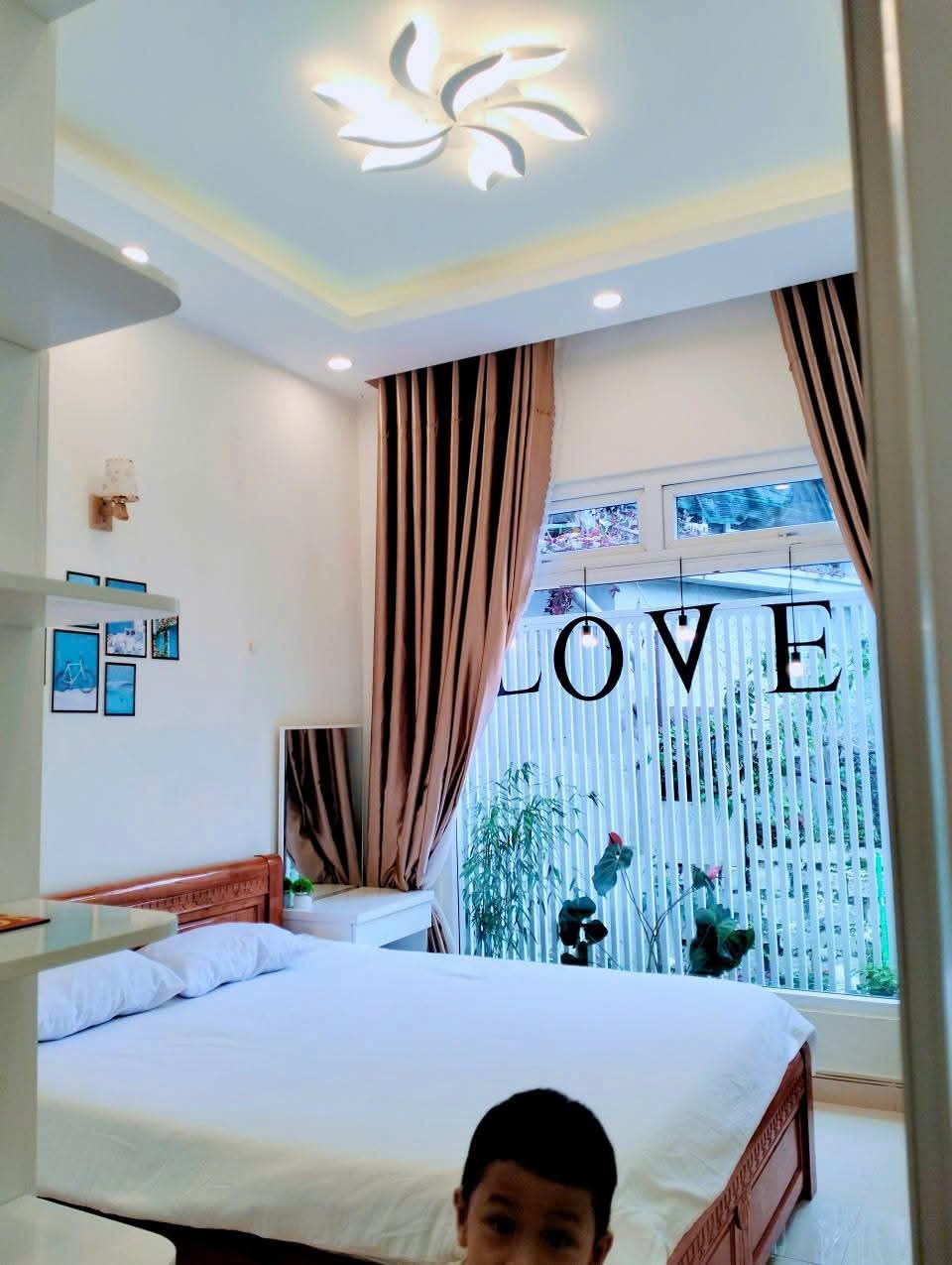 Cho thuê nhà nguyên căn 3 phòng Nguyễn Lương Bằng phường 2 Đà Lạt giá 10 triệu 2