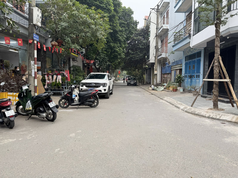 Cần bán 40m2 TĐC Phúc Lợi, khổ đẹp như tranh, sát hồ điều hòa và 6 tòa Chung cư Ruby 2