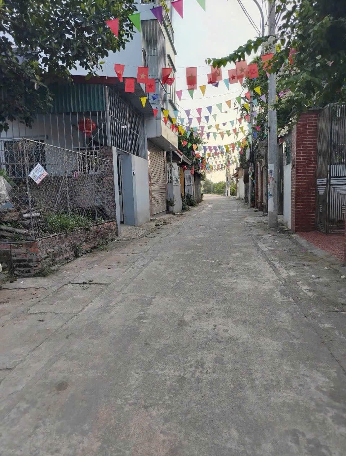 50M ĐẤT ĐỒNG THÁP – ĐAN PHƯỢNG  ĐƯỜNG 2 Ô TÔ TRÁNH NHAU 2