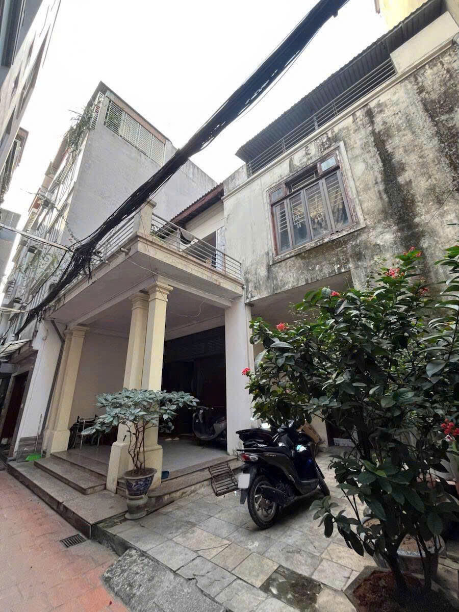 BỒ ĐỀ LONG BIÊN-CÁCH 1 NHÀ RA MẶT PHỐ-55M 2T-GIÁ ĐẦU TƯ-XÂY CCMN-TIỆN ÍCH BẠT NGÀN 2